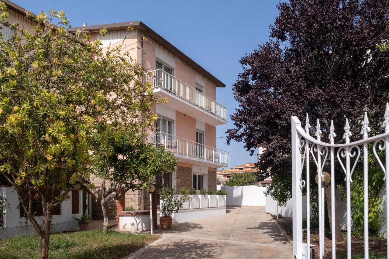 Nautika Suites Alghero Bagian luar foto