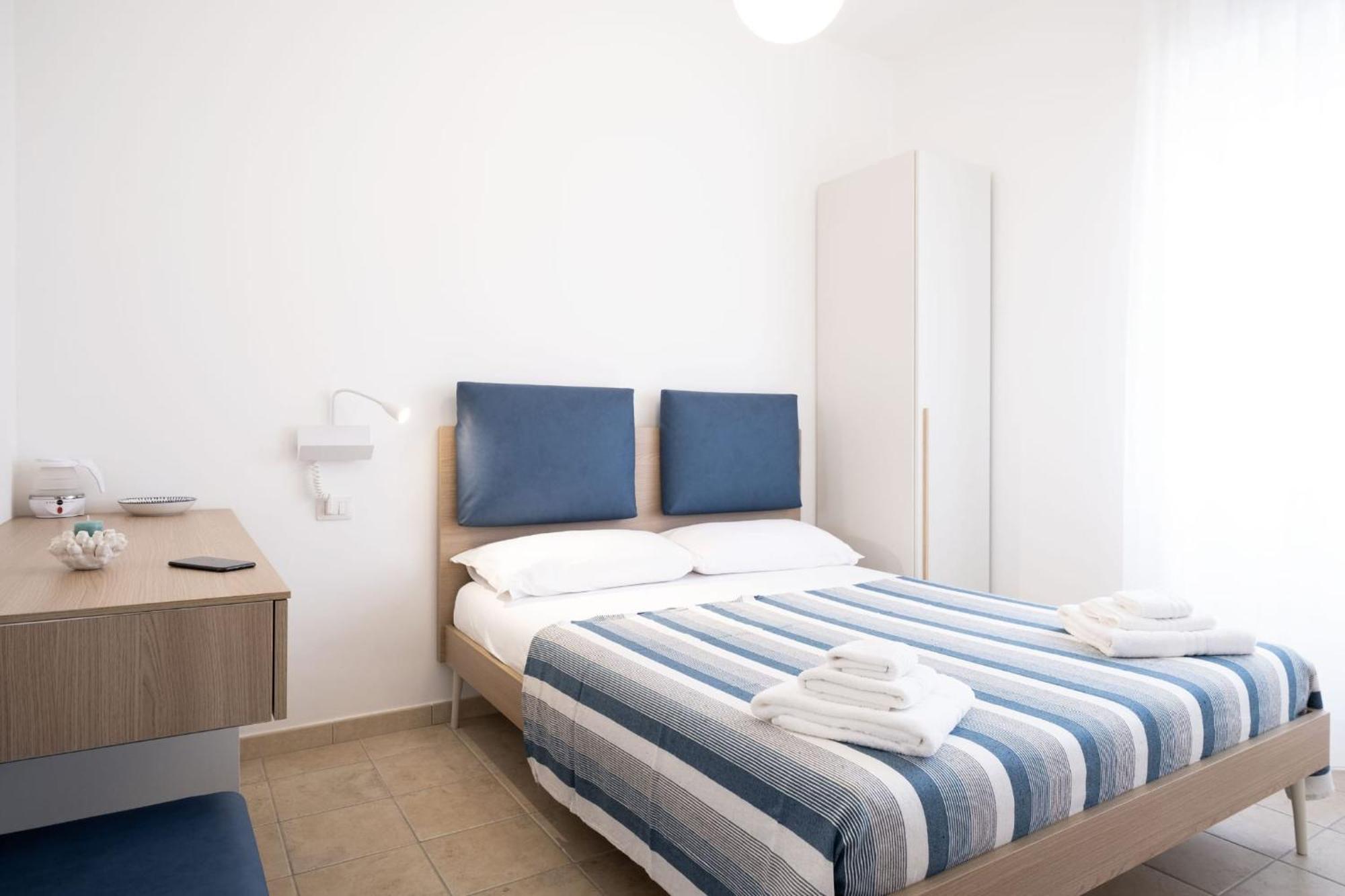 Nautika Suites Alghero Bagian luar foto